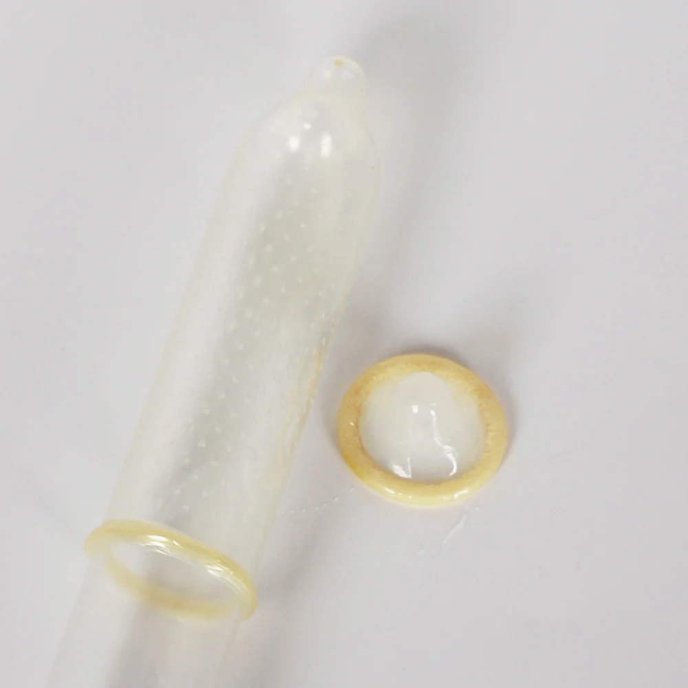 female and male sex image custom made liquid size of male adult dotted condoms oem