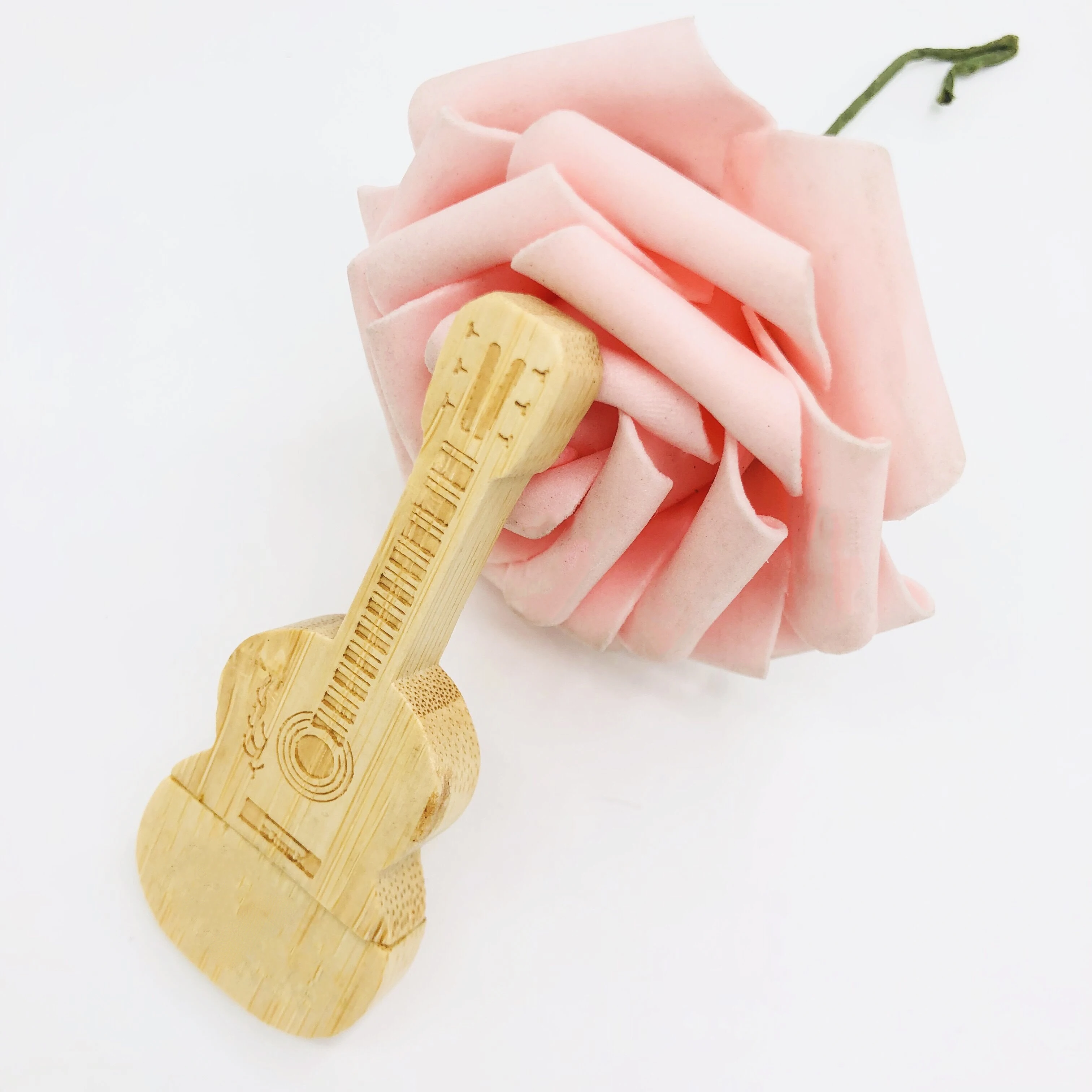 Factory Price Wedding Usb Wood Guitar Shape 2.0 Pen