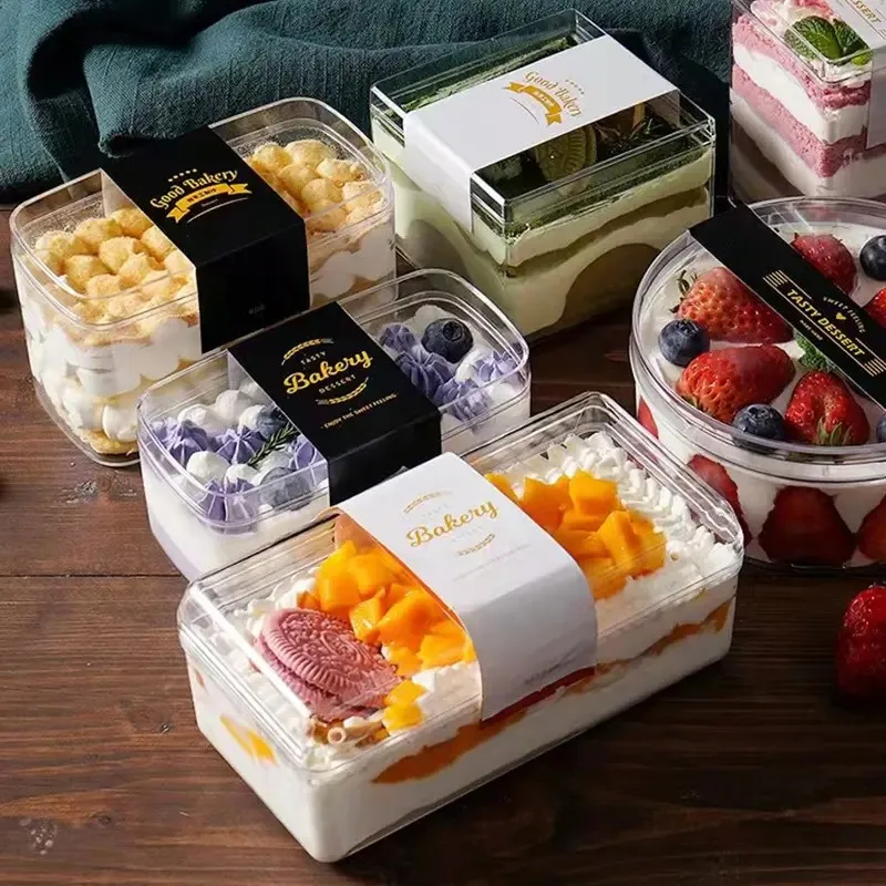 Пластиковая коробка для хранения тортов с крышкой