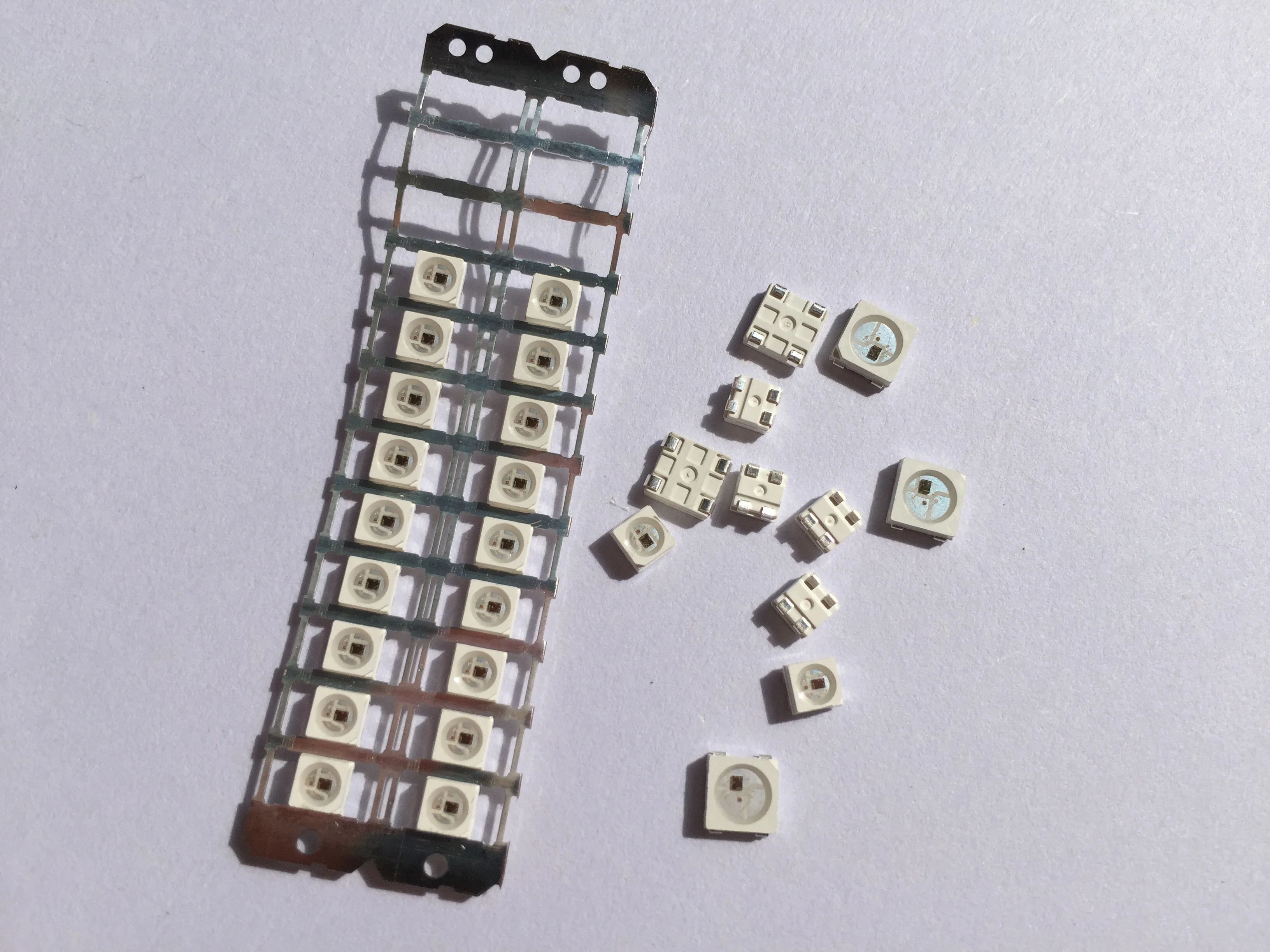 Модифицируемый светодиодный WS2812b MINI 3535 SMD Интеллектуальный источник света