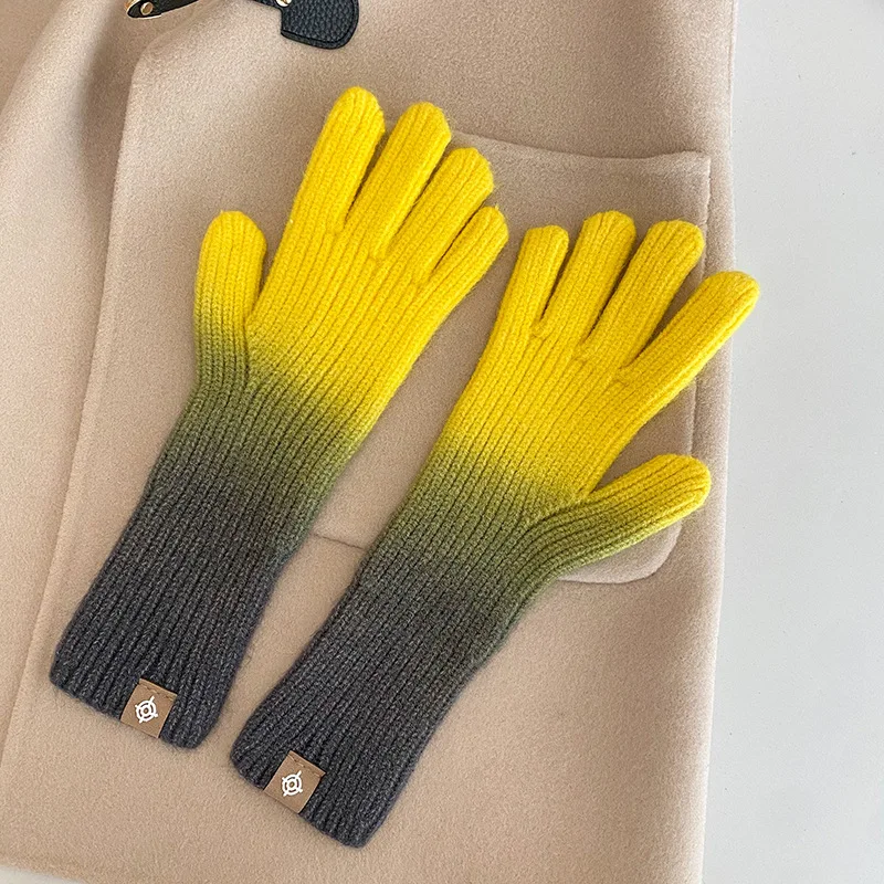 Gradient color gloves new touch screen gloves with exposed fingers winter warm fashion ins wind net red gloves