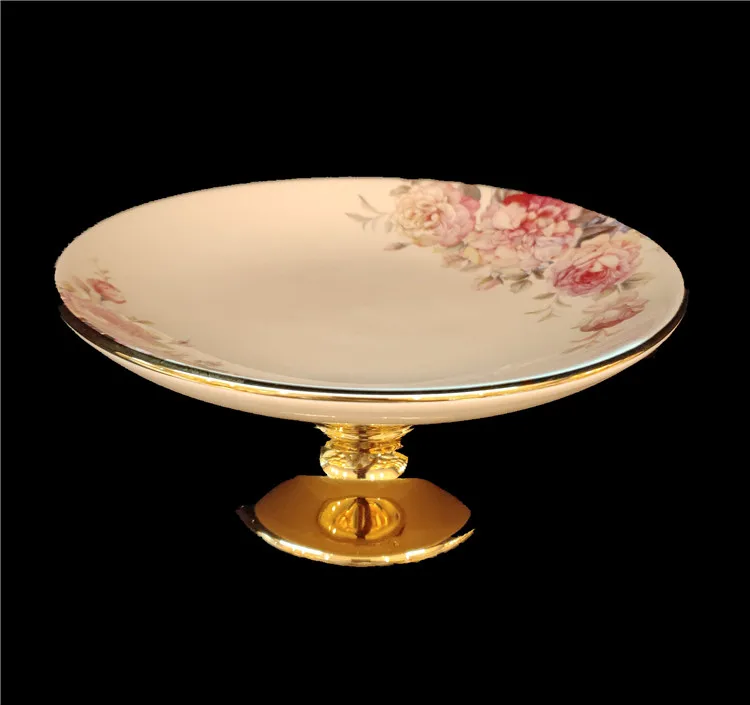 
2020 new design with flower ceramic plate gold leg dried fruit cakes high plate with leg 