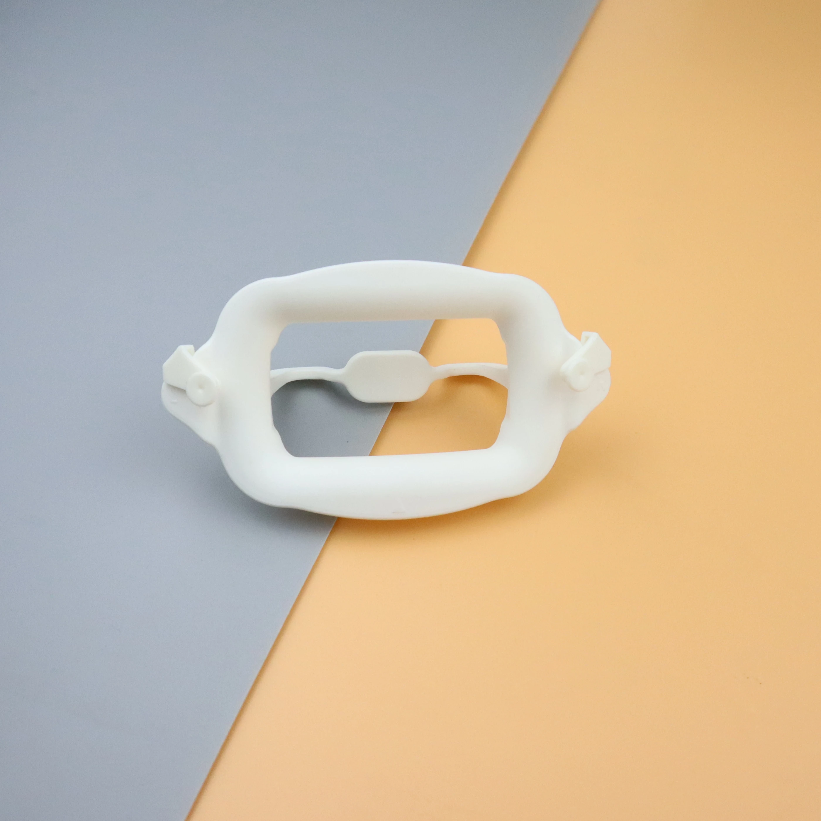 New arrival Silicone Cheek Retractor With Clips Large Dental Cheek Retractor Mouth Lip Opener