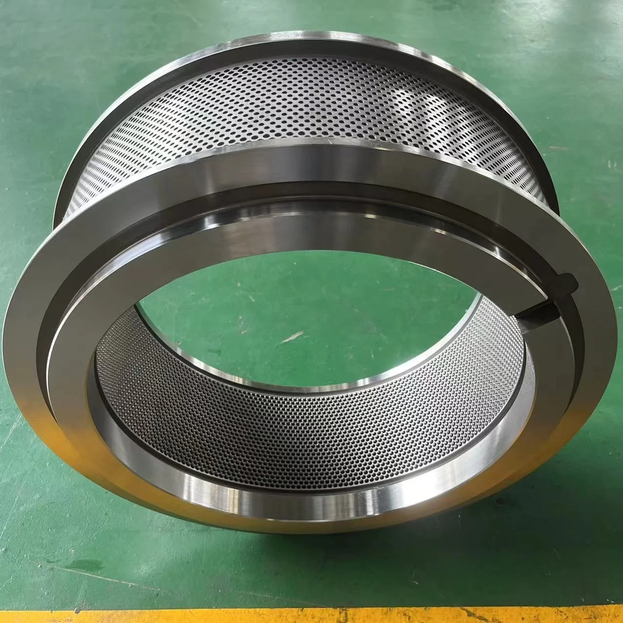 Best Quality X46Cr13 Matrix Disc CPM 2016-4 Factory Direct for Duck Goose Chicken Feed Pellet Pelletizer Ring Mould CPM 2016-4