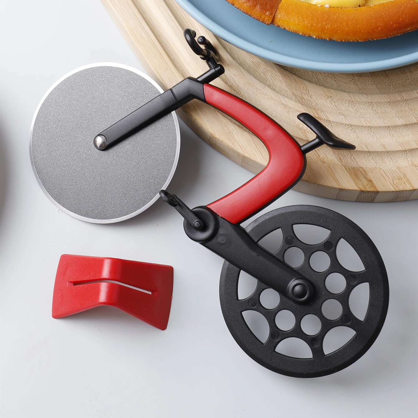 Custom logo dough cutter wheel stainless steel bike pizza slicer with a stand