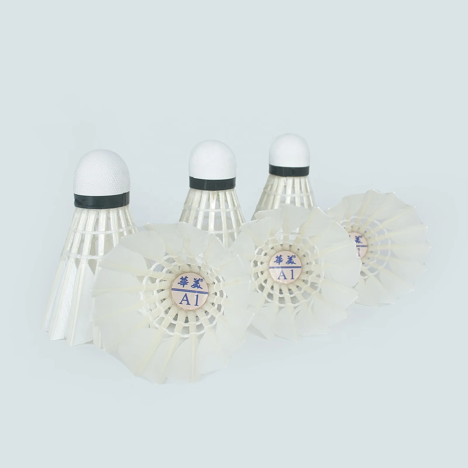 Good Quantity High Speed Durable 12pcs/Set Shuttlecock Popular Cheap Price For Outdoor Indoor