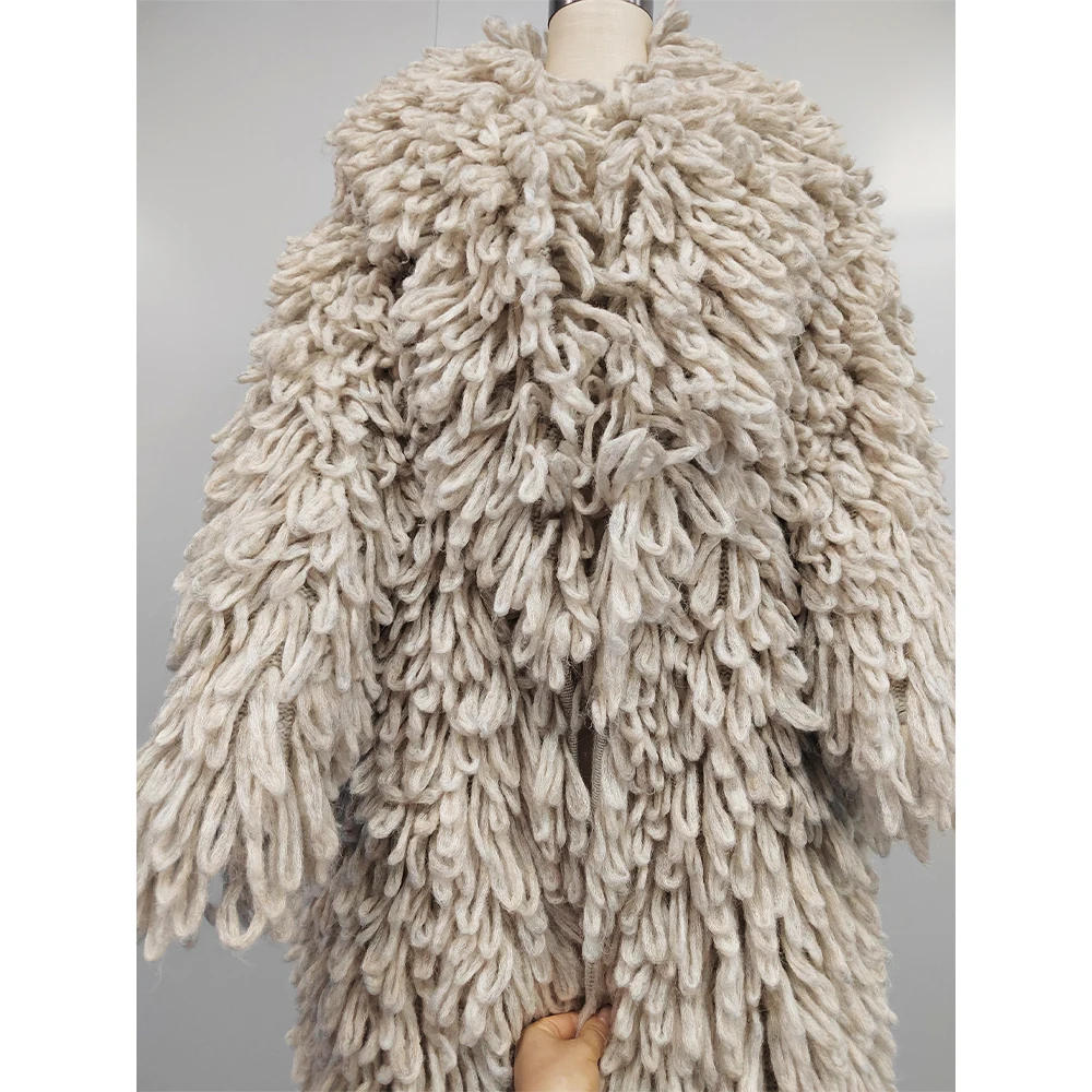 2024 New Fashion Alpaca Sweater Warm Fluffy Winter Lamb Sheep Fur Collar Overcoat Elegant Women Mongolian Long Fur Coat
