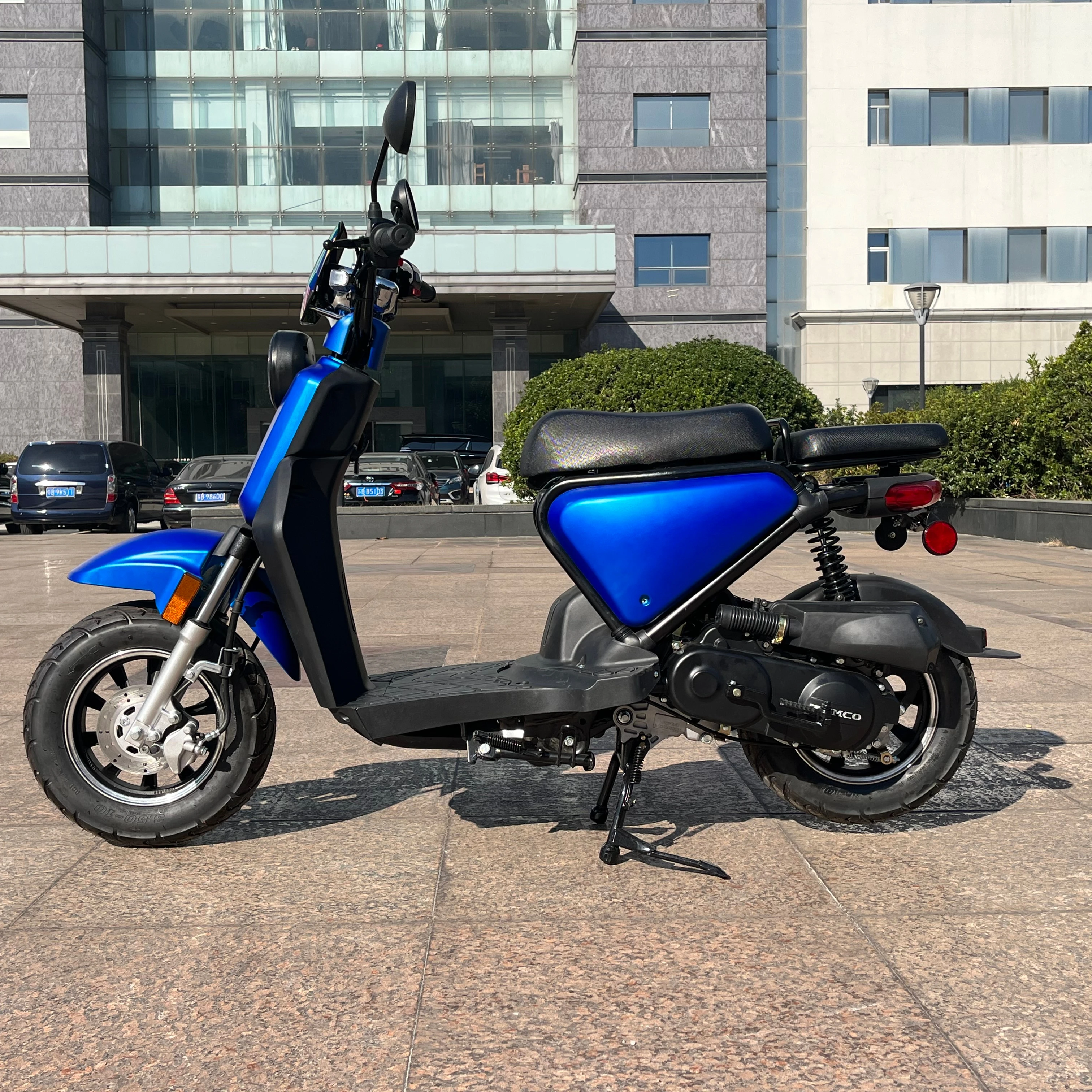 Chinese Factory Sale Racing Gas Scooter 50cc 1 Cylinder 4 Stroke Air Cooled Motor EPA Compliant Motorcycle