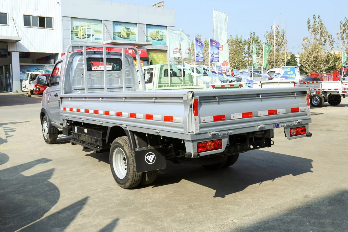 Hot product 4x2 3.5 tons 6 wheels front disc rear drum brake electric battery 55.7kwh motor 90kw ABS A/C delivery cargo truck