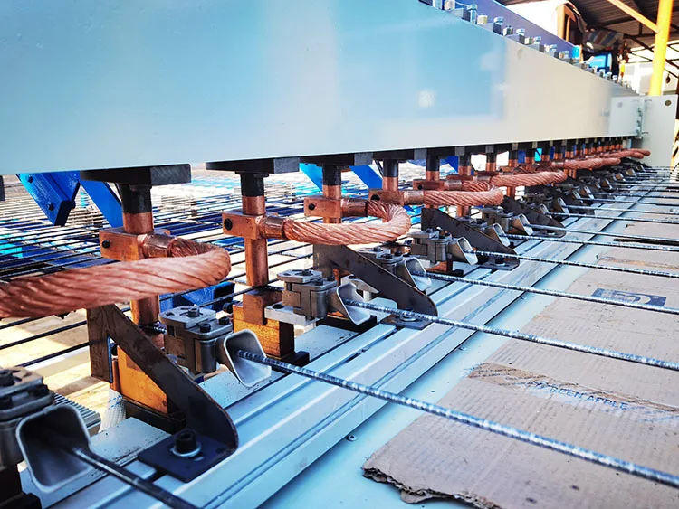 3-6mm galvanized reinforcement steel cage automatic roll and panel brc electric welded iron wire mesh making machine price