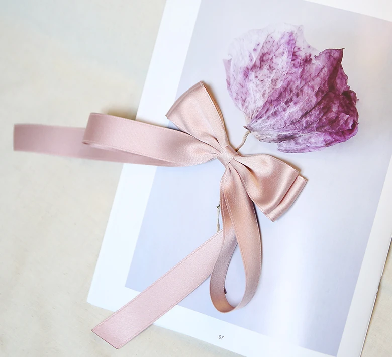 Vivian, ленточный штифт, Сделано в Корее, это ленточный штифт с ремешком, который добавляет романтическое прикосновение, оптовый заказ доступен