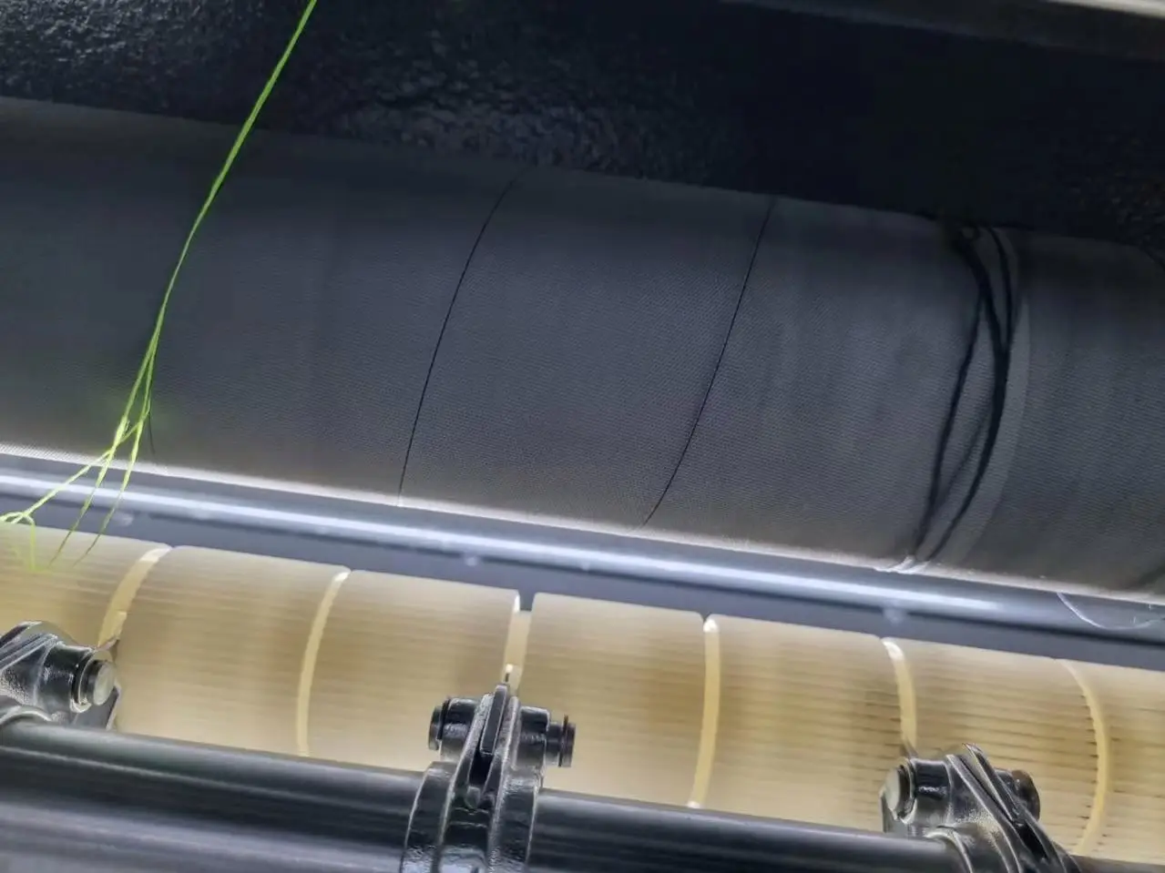 Высококачественная высокоскоростная компьютеризированная машина для вязания плоских воротников с одной системой поло футболок