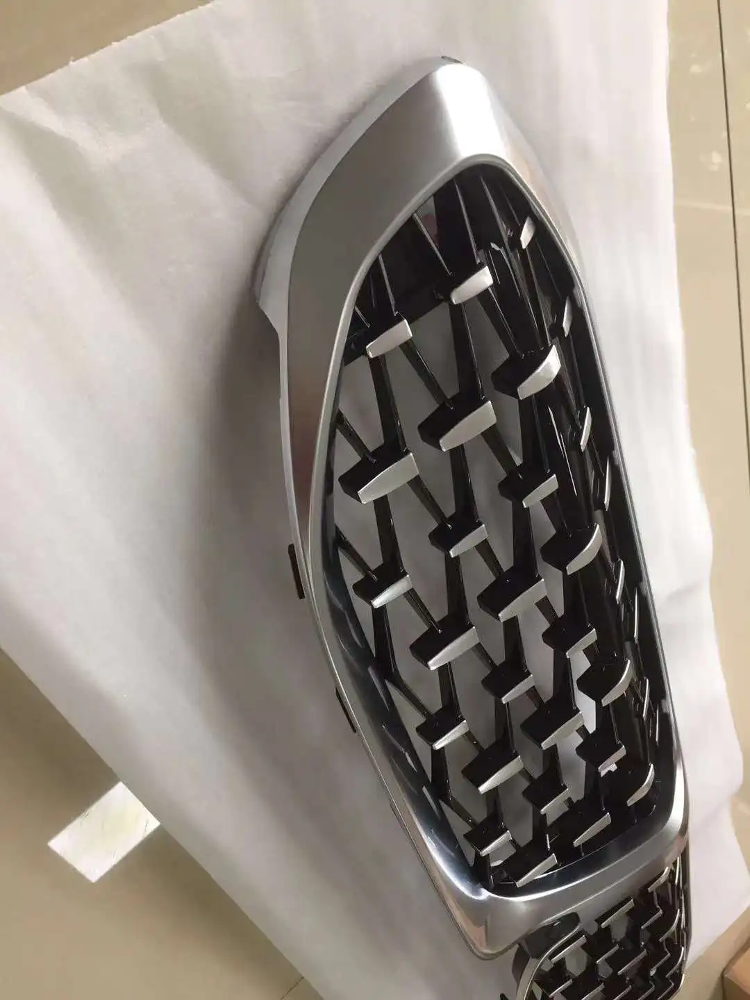 New Glossy Black Car Mesh Grille With Night Gypsophila For G20 G28 2-Slat Front Air Intake Grille