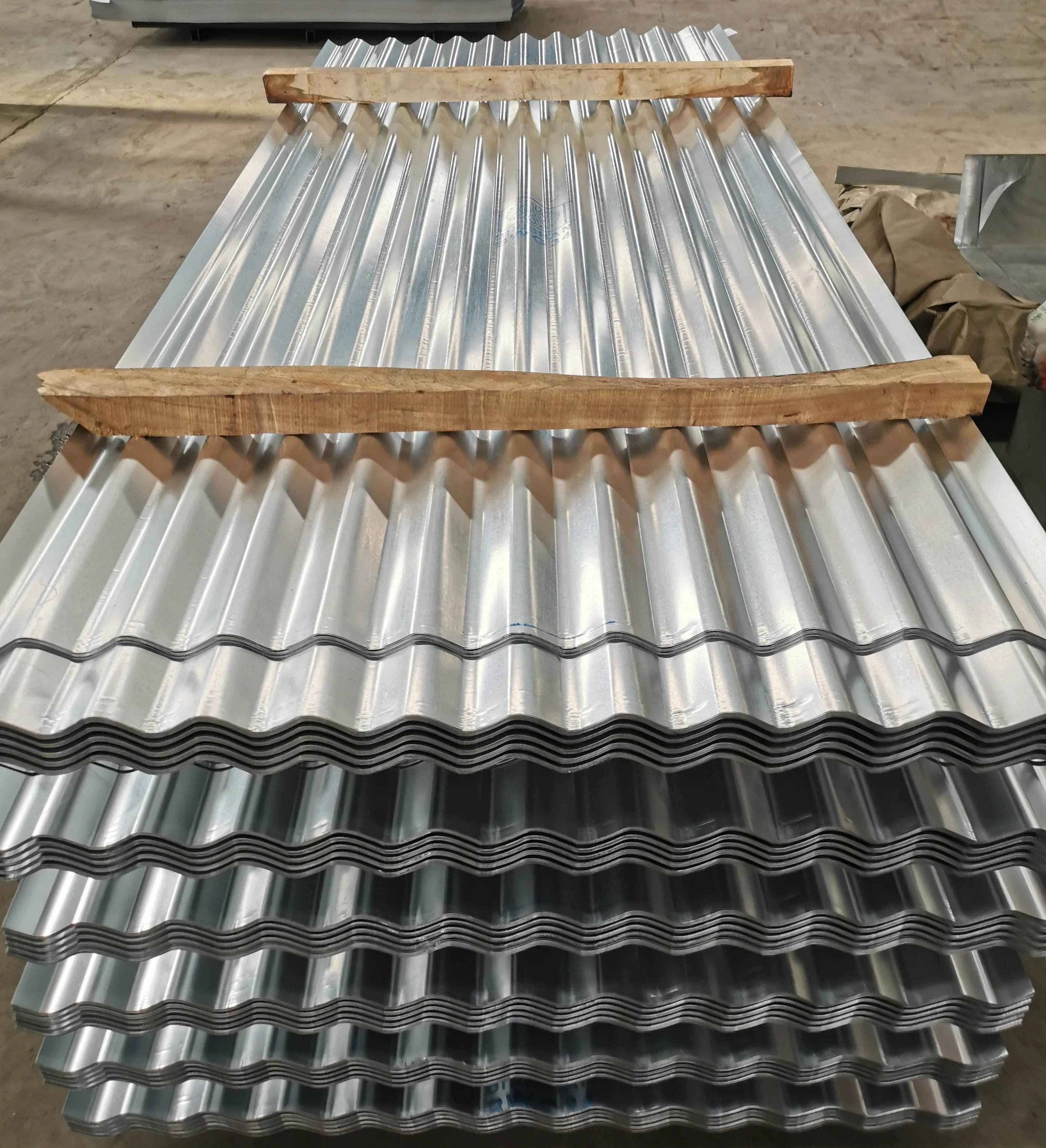 High Performance Metal Roofing Sheets  Aluminum Zinc Alloy  Corrugated Steel Plates for Sale
