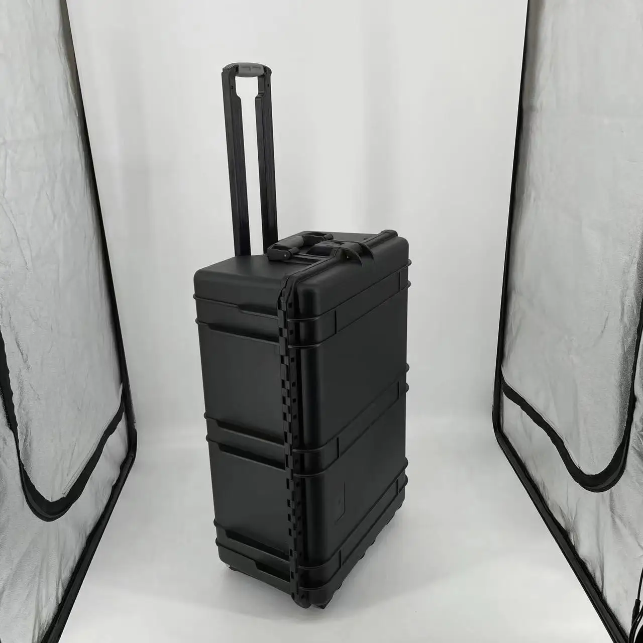 DPC135-1 Safe High Quality Durable Engineering Pp large Plastic Waterproof Equipment Case with pull rod