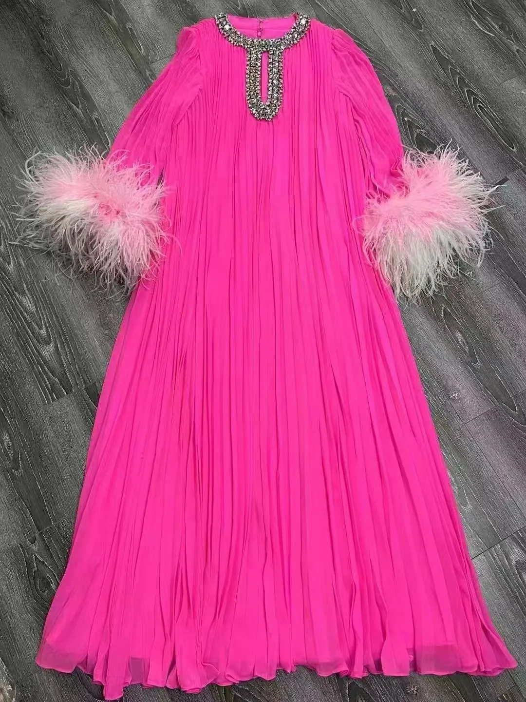 Luxury womens round crystal neck dress lady solid color big size clothes pleated skirt real fur cuffs long skirt