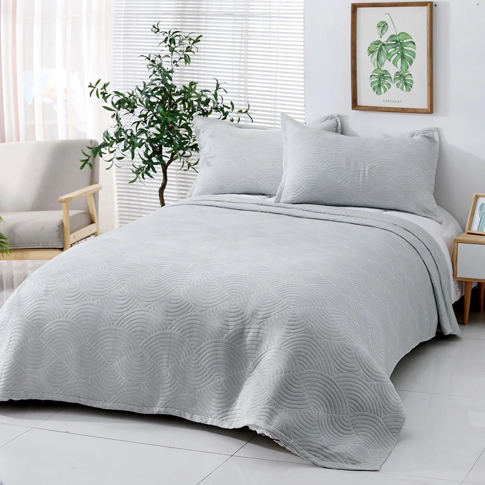 Custom family solid colour jacquard Indian silk and bamboo quilt bedding set