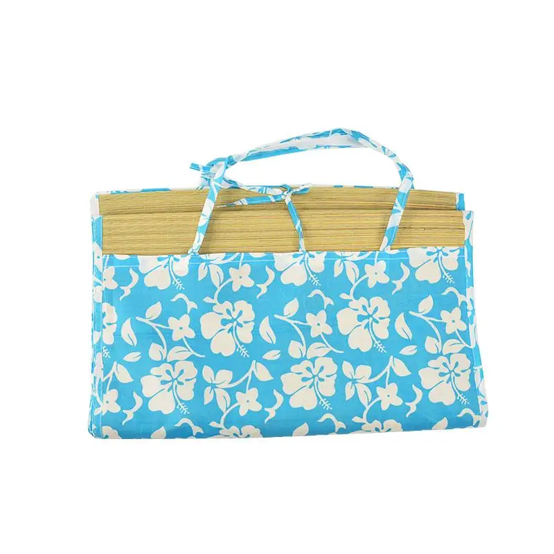 Promotional Portable Tropical Woven Straw Beach Mat Folding Sand Free Straw Beach Roll Up Mat