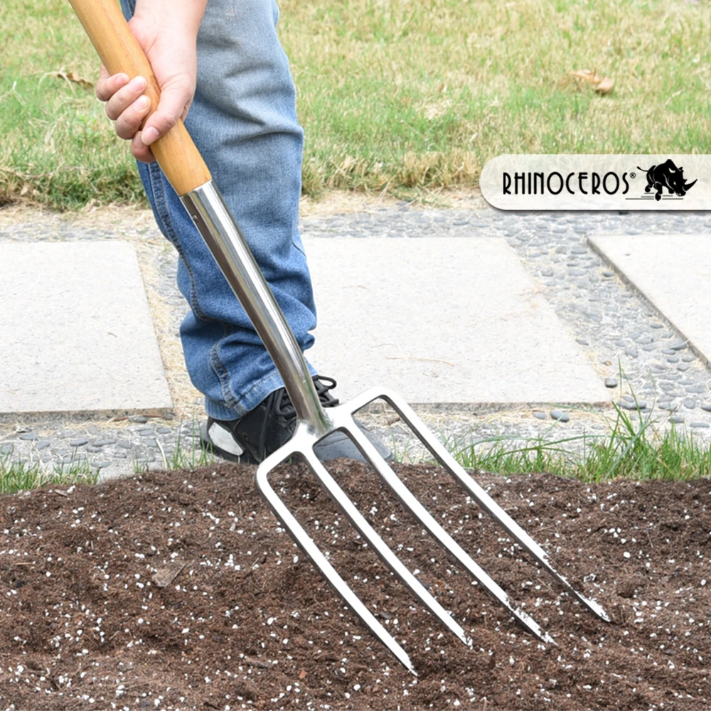 High Quality Classic Agriculture Farm Digging Tools  Ergo Wooden Handle Garden Fork