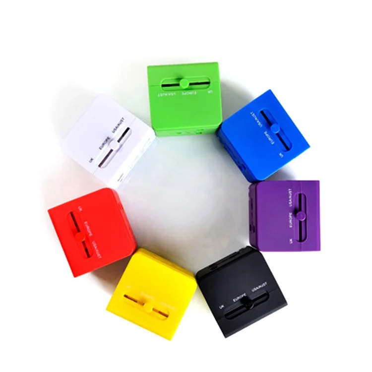 Fast Charging Universal Travel Adapter 2 USB Type C PD 20W Smart Plug Adaptor 220v to 110v Worldwide Travel Plug Converter