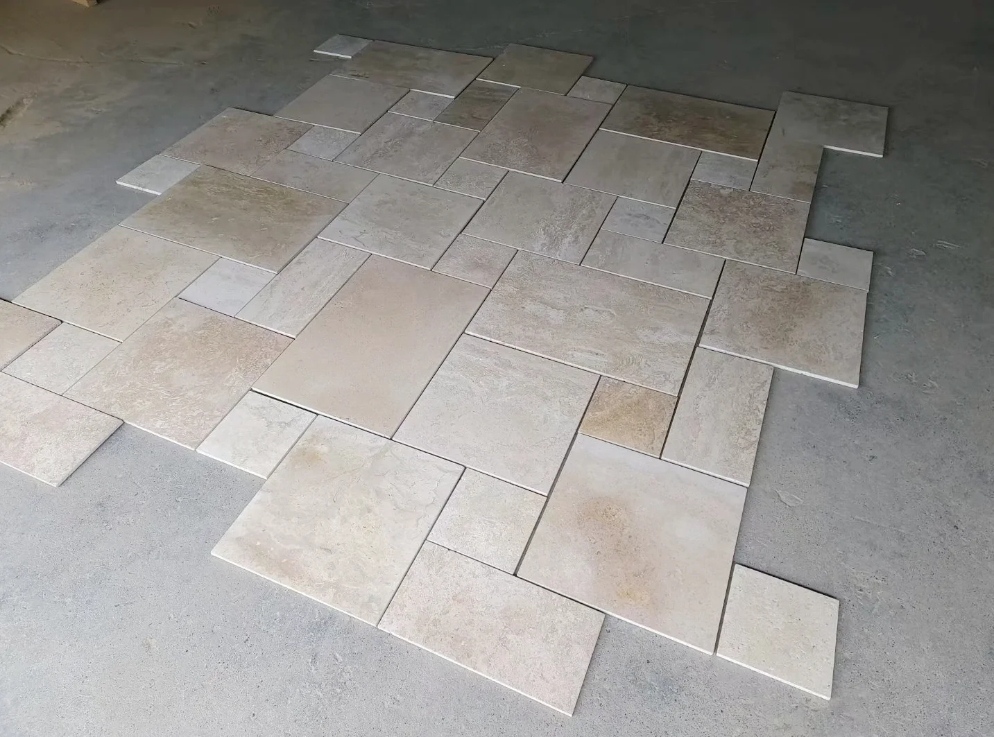 Versailles Pattern Travertine Slab Antique French Pattern Interior Wall Cladding Exterior Floor Travertine Tiles Outdoor