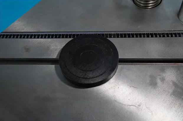 Electro-hydraulic Servo Universal Testing Machine/Mechanical Universal Testing Equipment