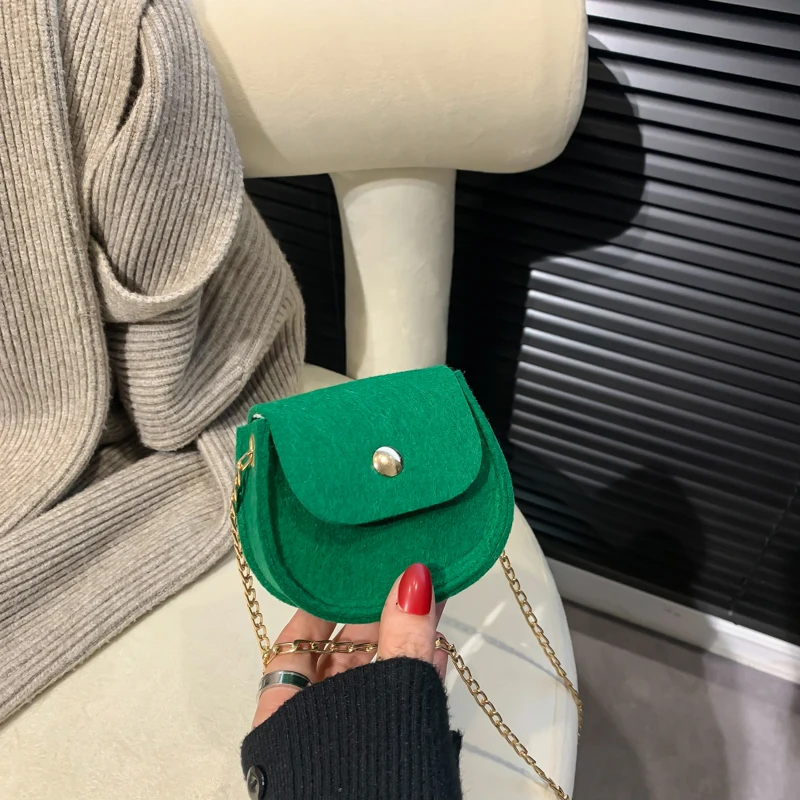 2023 New design wool felt bag Fashionable and cute mini bags for ladies Factory wholesale Metal Chain handbags