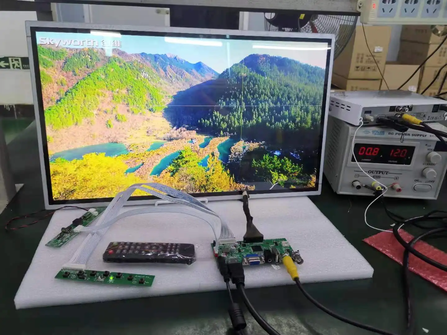 
JX-USB3.0 small size LCD screen monitor controller board only one USB wire supply power & video signal used for RGB/LVDS screen 