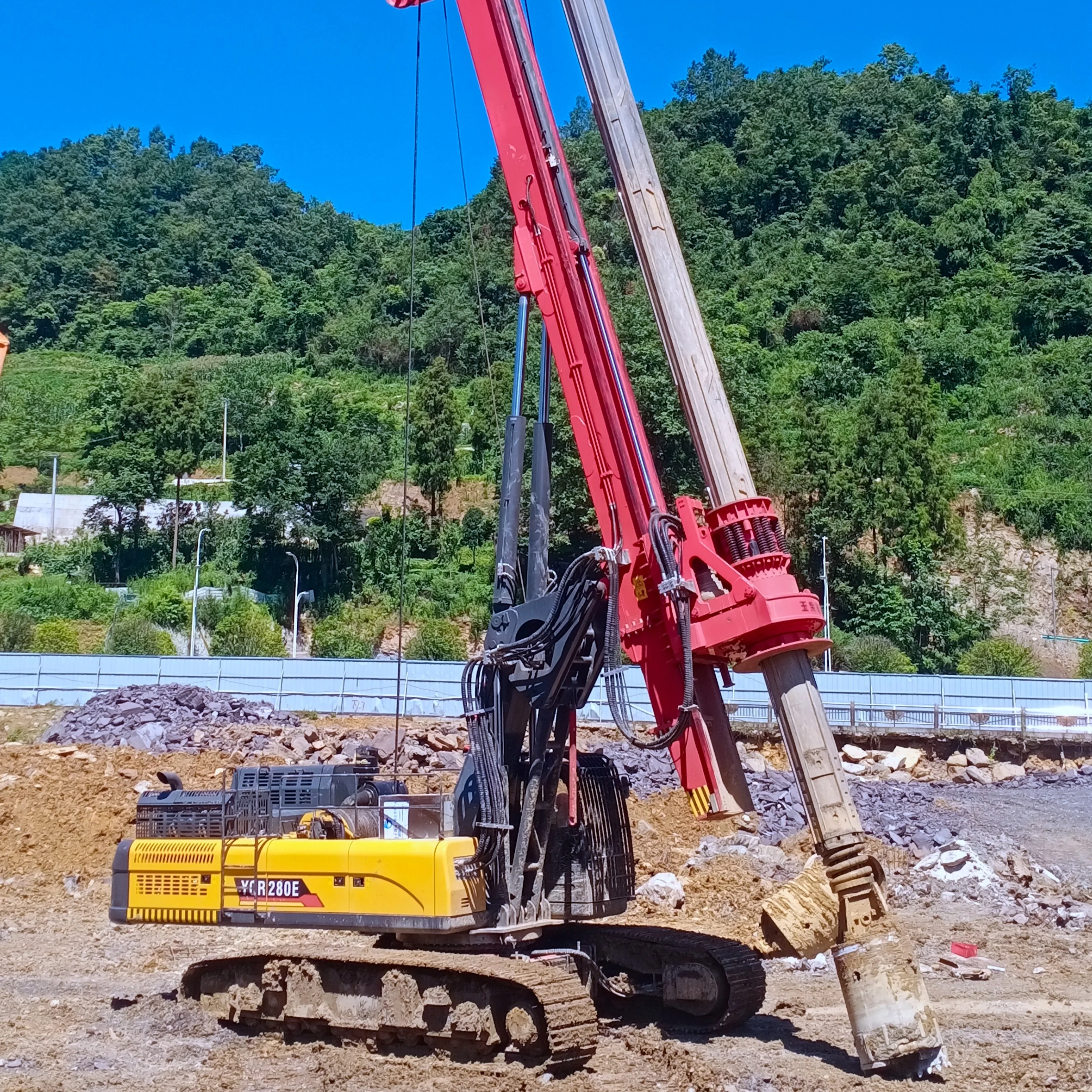 Китайский завод Yuchai YCR405 роторная буровая установка бетонный Большой Гусеничный автоматический сваебойный станок для продажи
