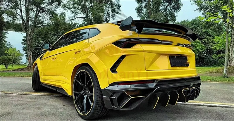 For Lamborghini URUS wide body kit M style dry carbon fiber front and rear bumper hood fender side skirt spoiler body kit