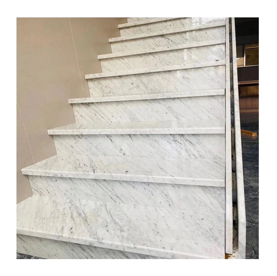 Marble Stair Tread White Natural Stone Modern Metal Steps for Indoor Beige Yellow Black and Various Colors Indoor Staircase