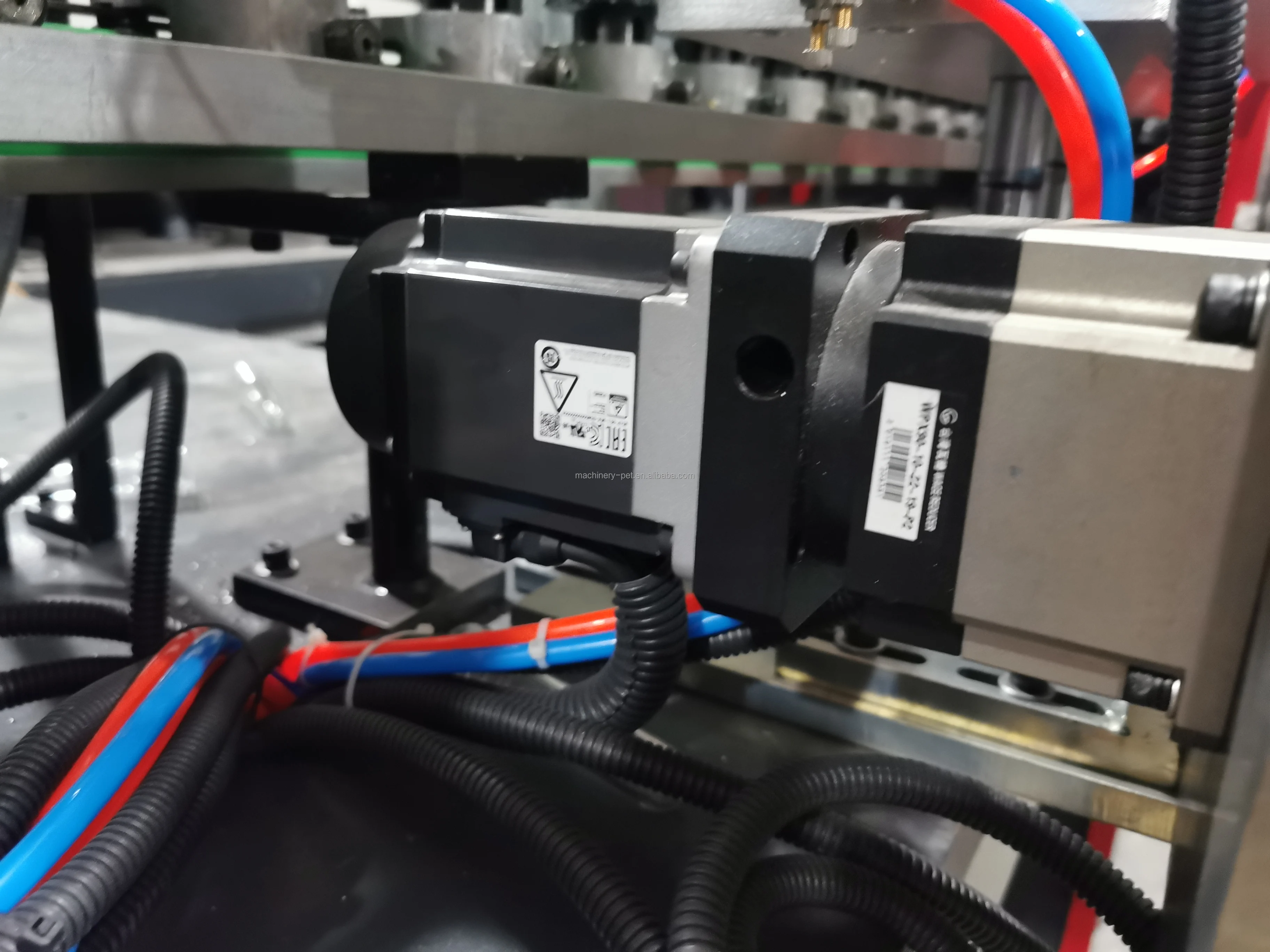 Maquina de soplado de botellas de agua suda de alta velocidad