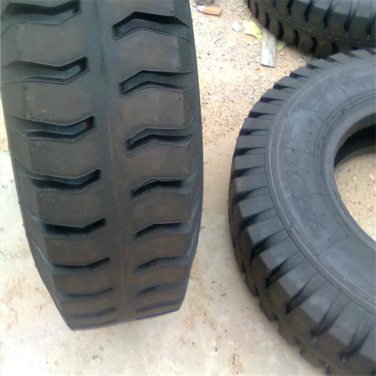Truck Tire 8.25-20 7.50-20 7.00-20 8.25-16 9.00-16 and More Size Most Popular Lug Tread Design For ALl Tyre Of Vehicles