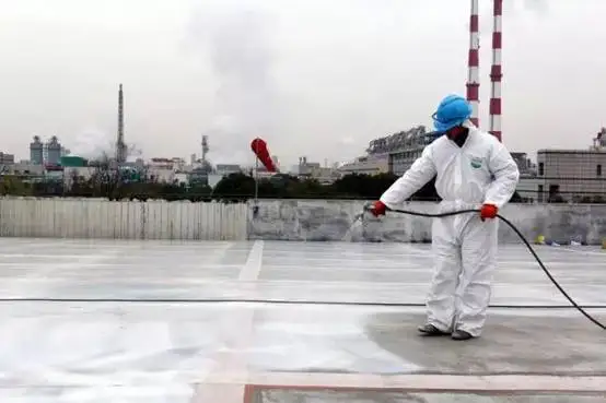 Полиуретановое водонепроницаемое покрытие вертикального типа с маркировкой