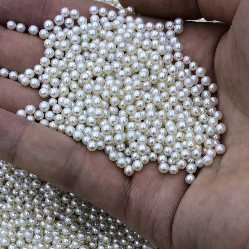 wholesale freshwater akoya pearls,4-4.5mm,high luster,round shape,clean surface