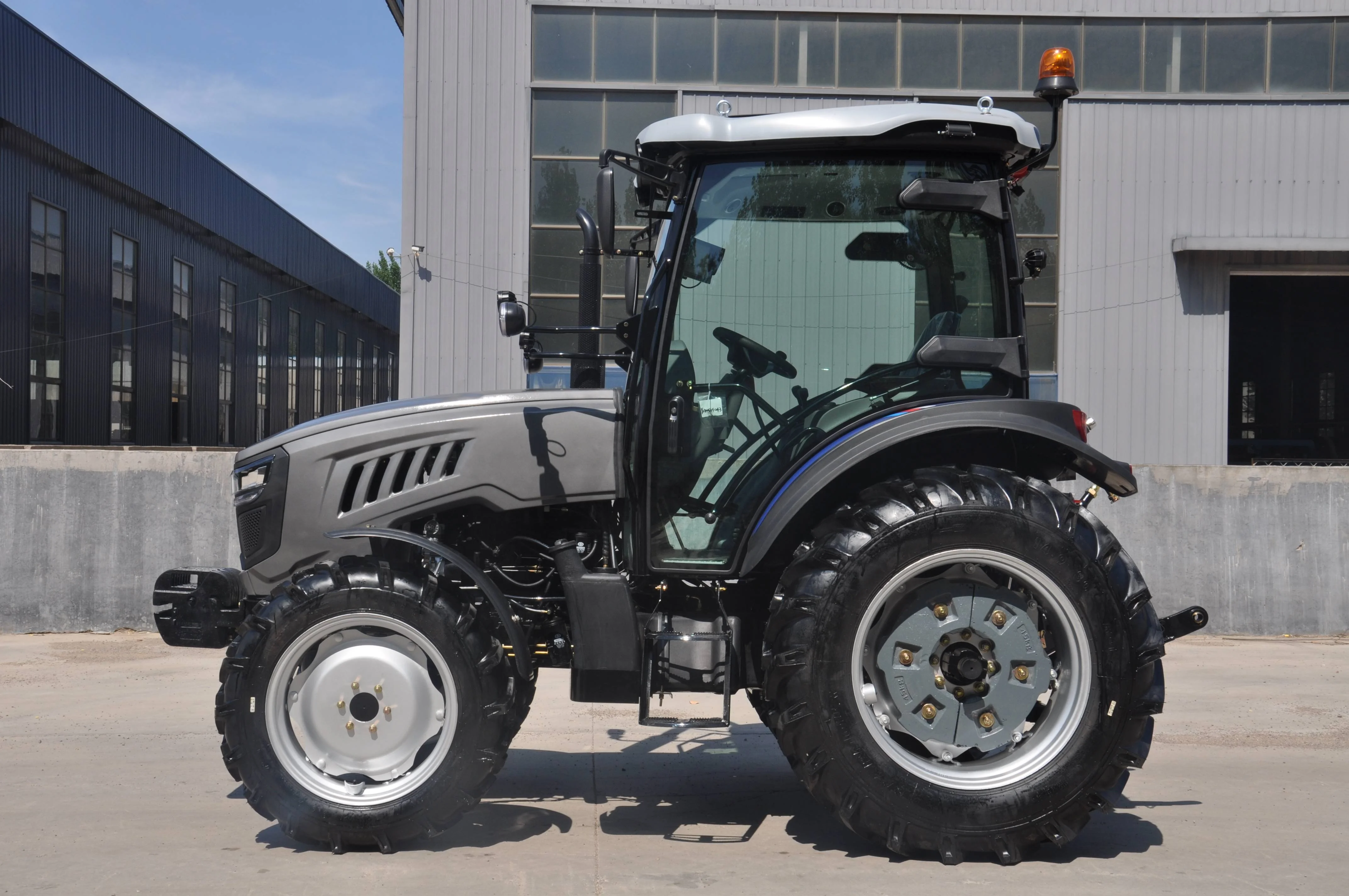 Nice Price 25HP 4wd 4-wheel tractorfarm tractors made in China for sale