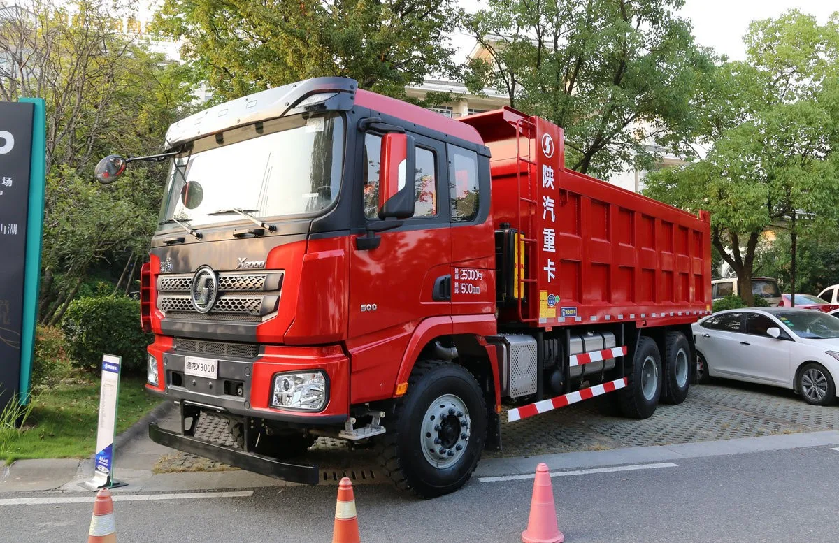 Хорошее состояние самосвал X3000 Shacman грузовик в наличии