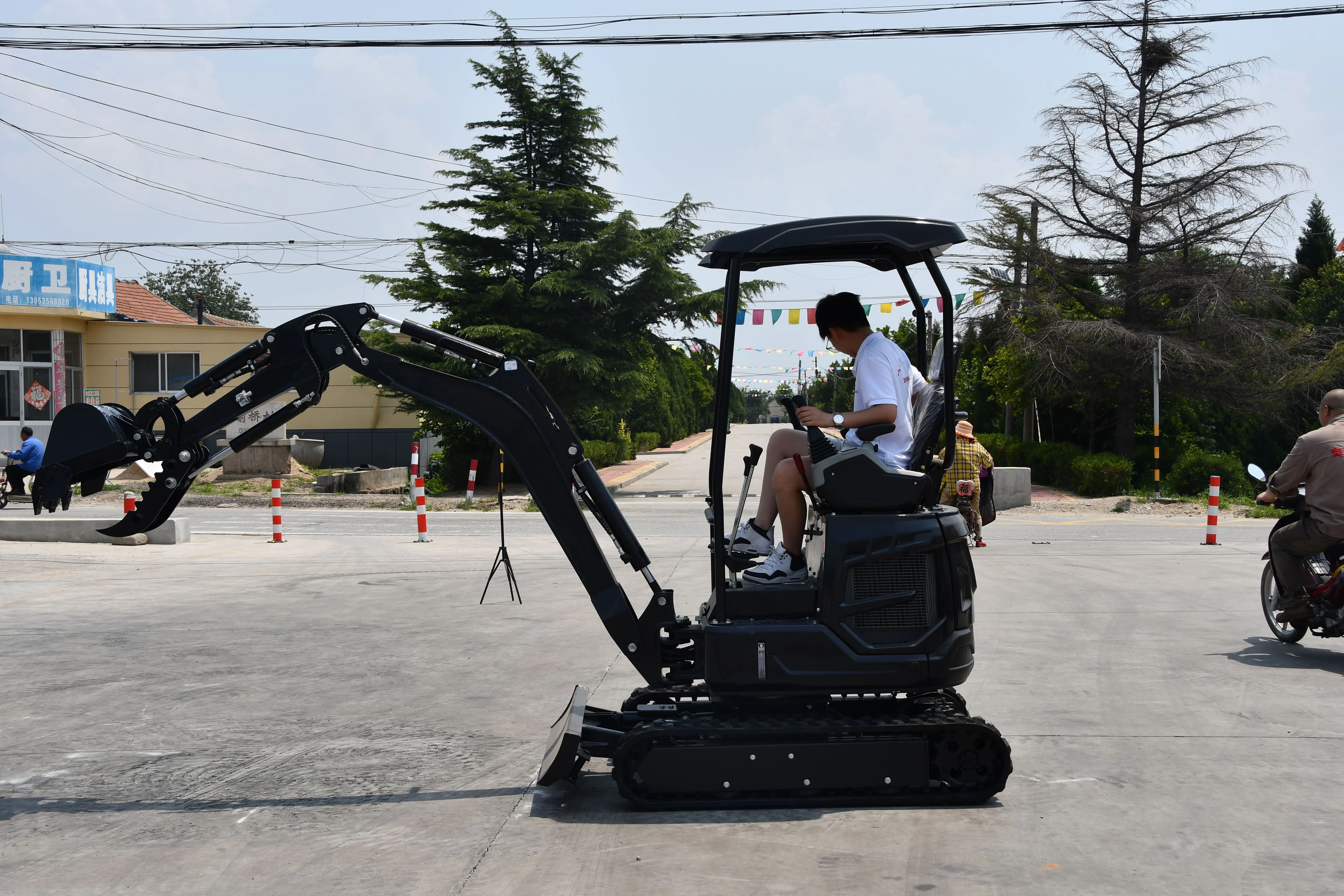 Factory Price Bucket Capacity 1.5ton Mini Excavator Quick Attachment Change Mini Excavator