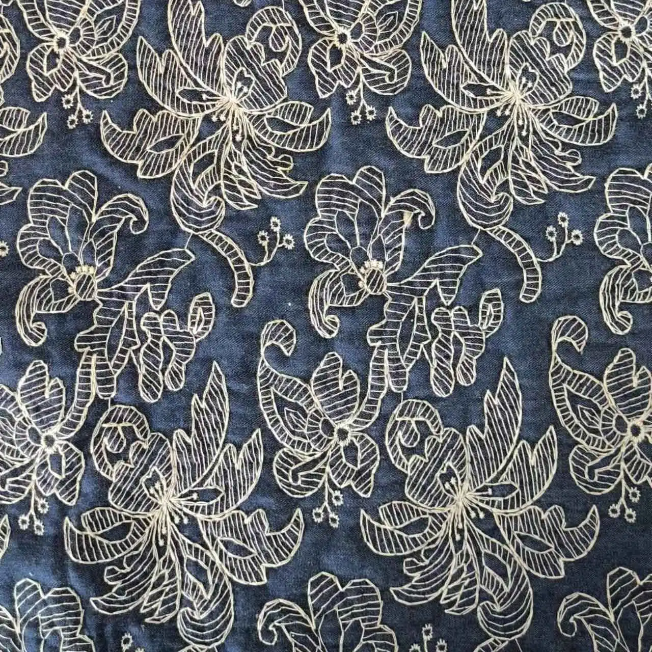 Fashion Classic Navy Golden Embroid 100% Cotton Custom Color Double-sided Embroidered Woven Fabric For Clothing