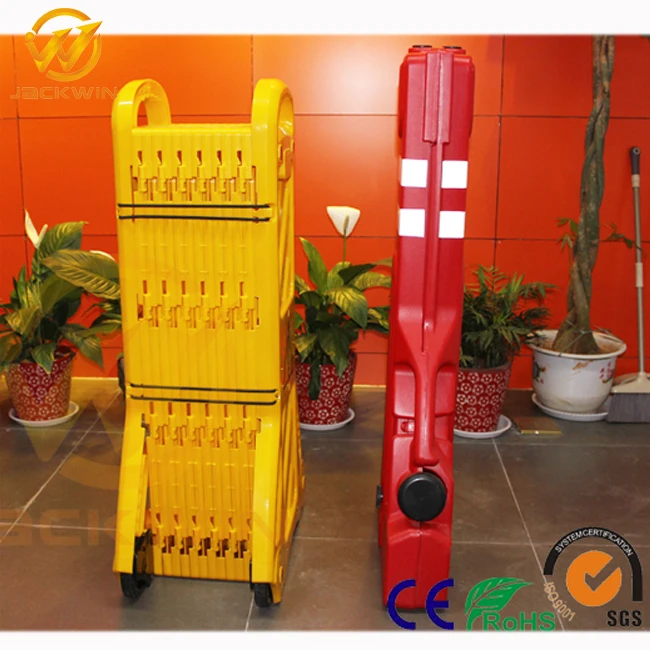  Yellow 3.9 Meters Expandable Plastic Barrier