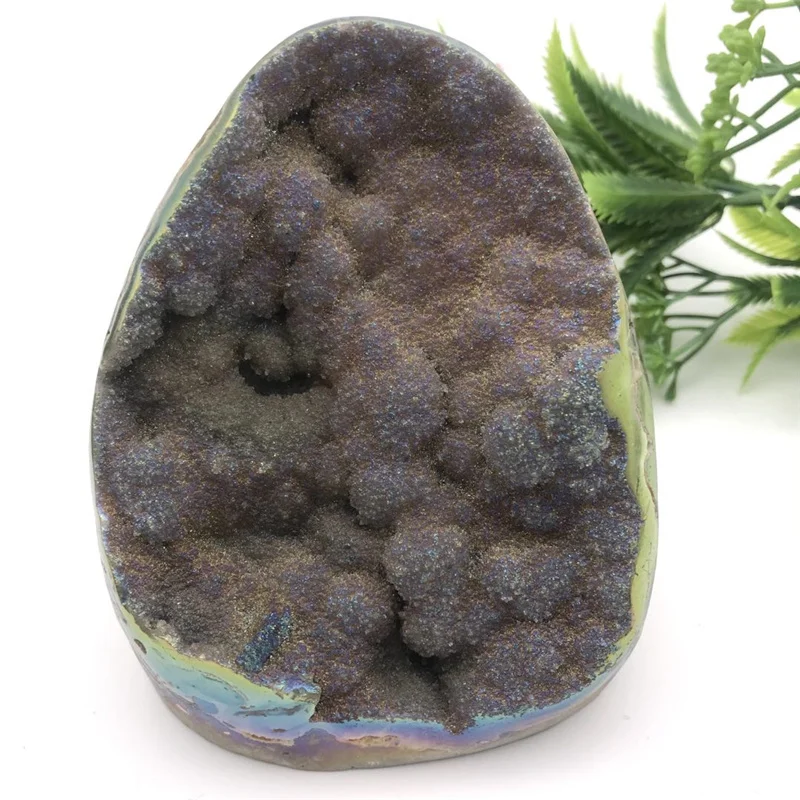 Wholesale High Quality electroplating Natural Crystal Amethyst Geode Aura Amethyst Geode for decoration