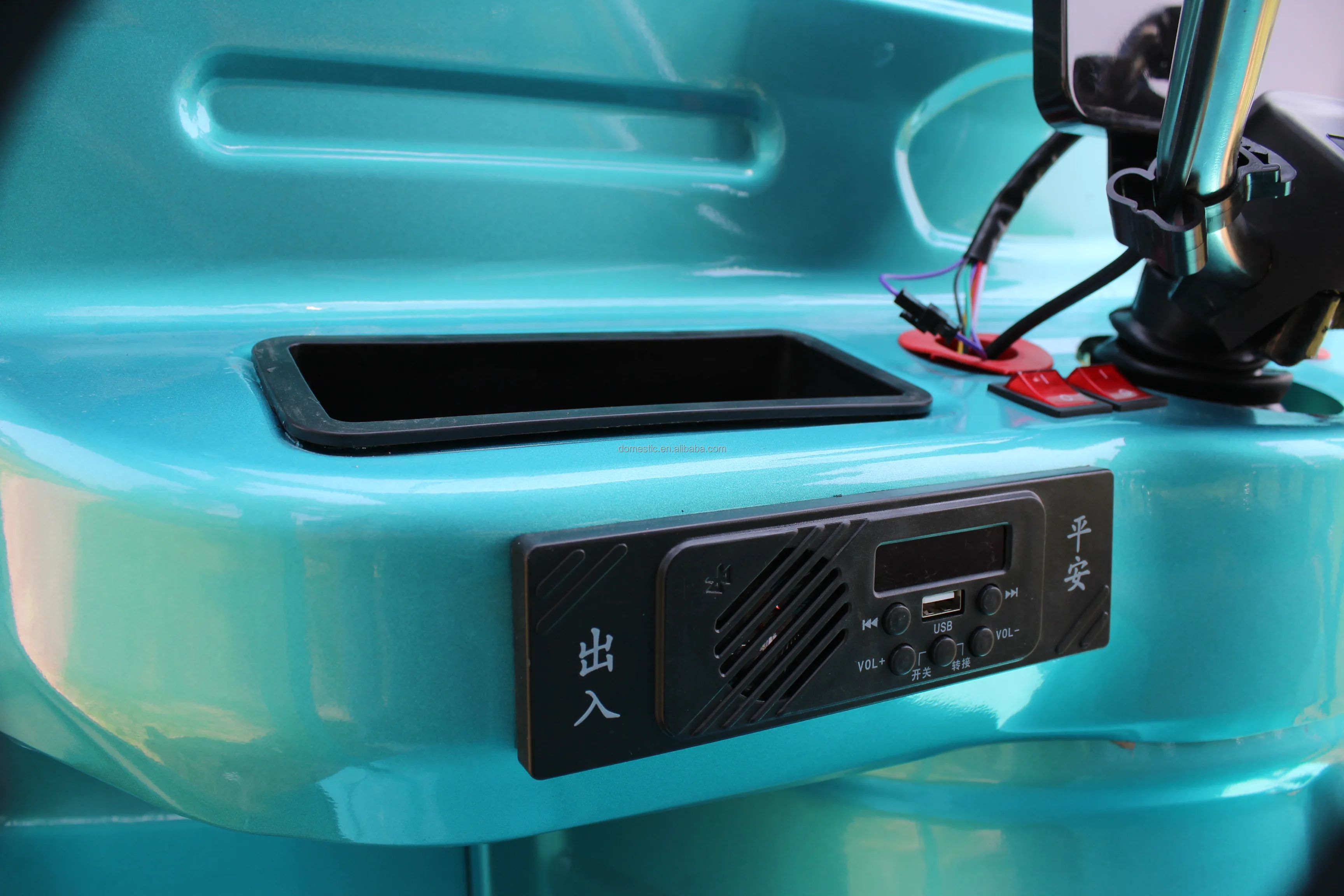 Six-passenger open-type Electric tricycle with canopy Passenger tuk-tuk tricycle scenic spot sightseeing electric car