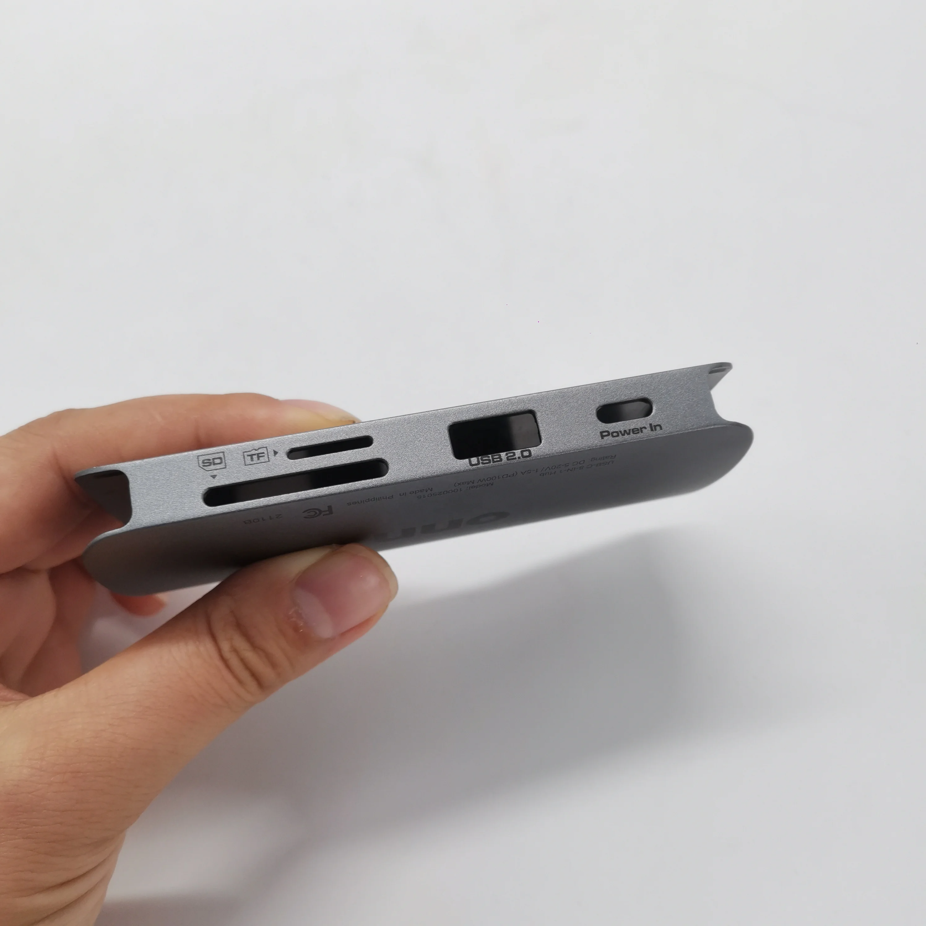 Изготовленный На Заказ корпус удлинителя USB с гравировкой/напечатанным логотипом из алюминиевого сплава по низкой цене