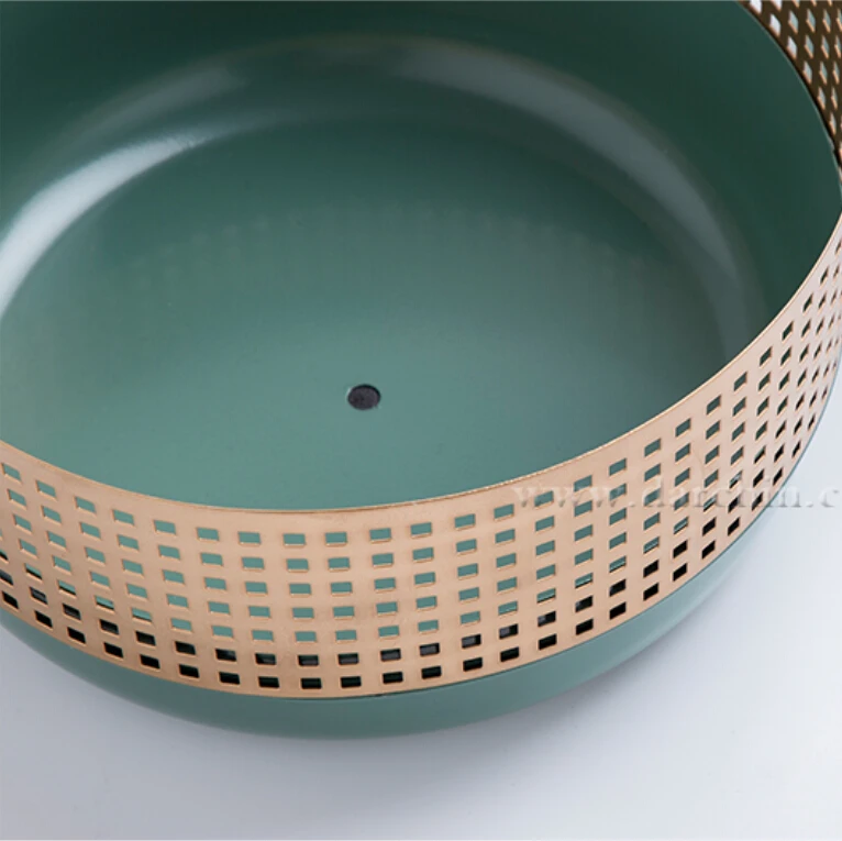 Color customized decorative vases for flower arrangement