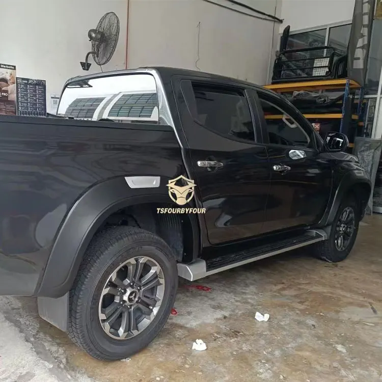 Taishuai Auto Car Modified Accessories Plastic Fender Flare 4X4 Wheel Arch for Triton L200 2019 2020 2022