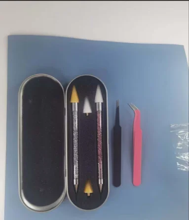 6pcs Double Head Acrylic Rhinestone Picker Nail Art Dotting Wax Pencil Pen Plastic Brush Material for Nail Polish Packaged Box