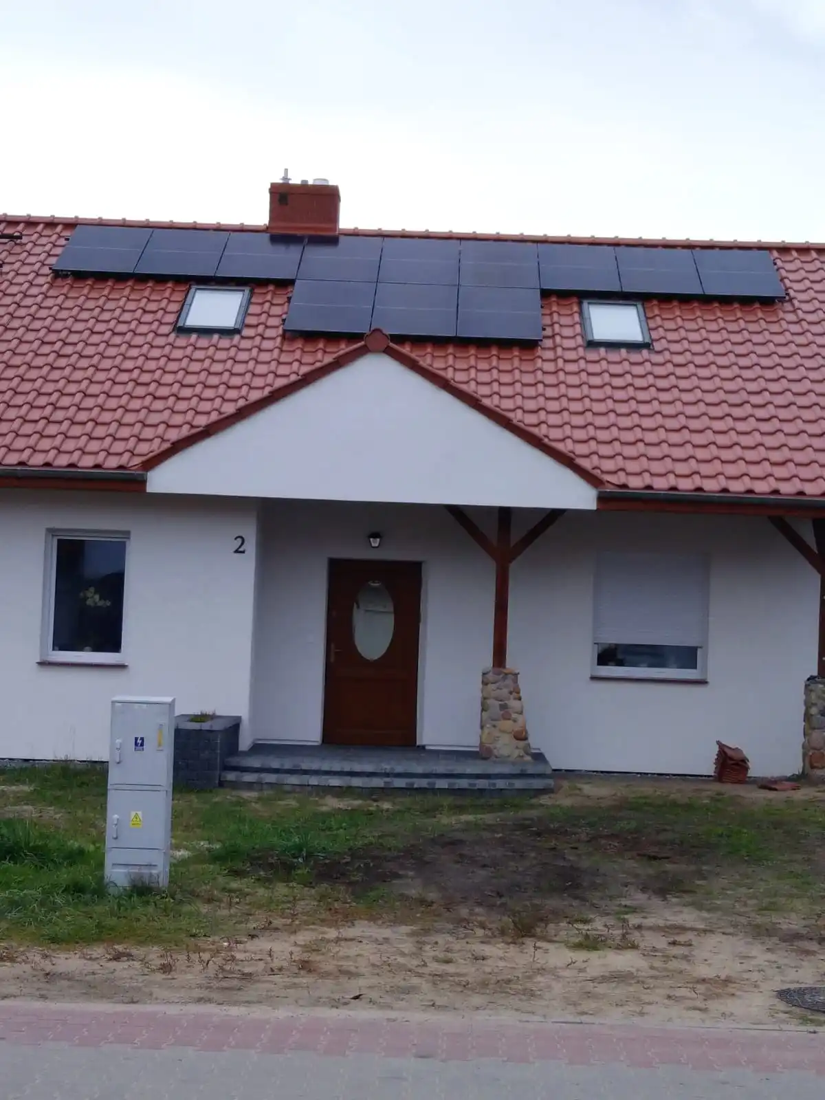  Популярный в Европе полностью черный pv модуль 370 Вт 360 моно солнечный по конкурентоспособной