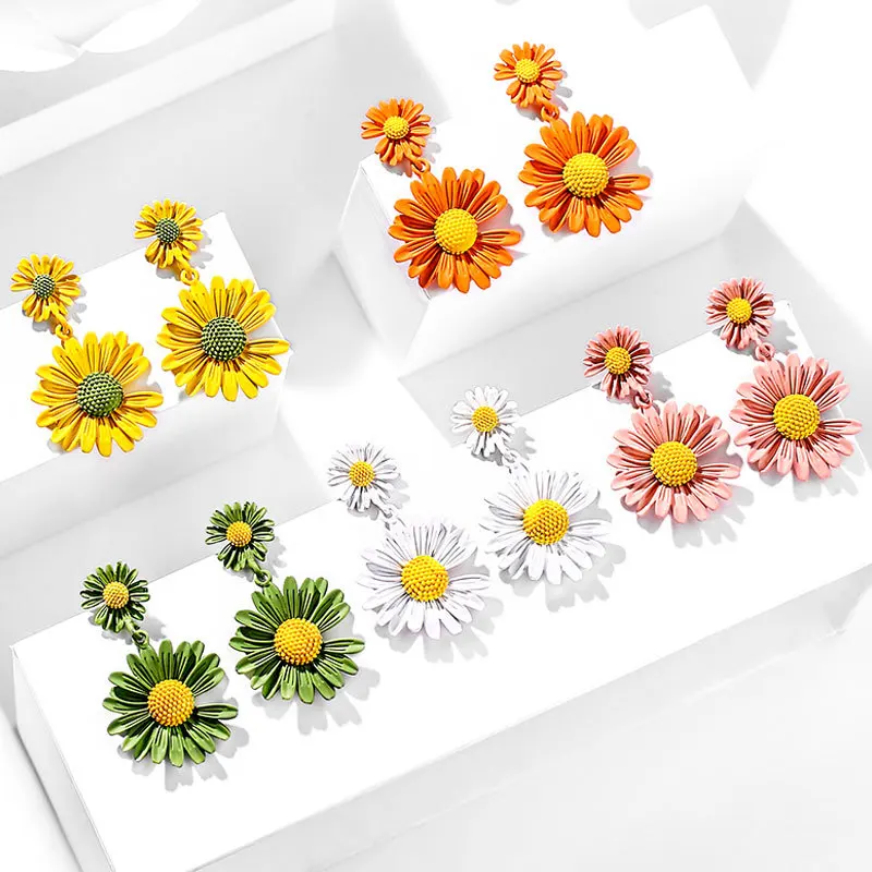
Korean Fashion Elegant Sweet Spray Paint Stud Earring Small Chrysanthemum Drop Earrings Flower Trendy Jewelry 
