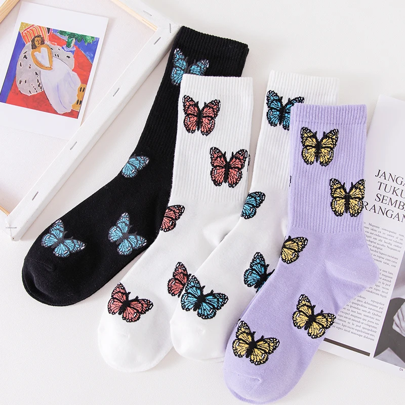 Fashion style mix cold wholesale women Butterfly Socks Streetwear Harajuku Stripe Fashion Ankle Funny Cotton Embroidered Sock