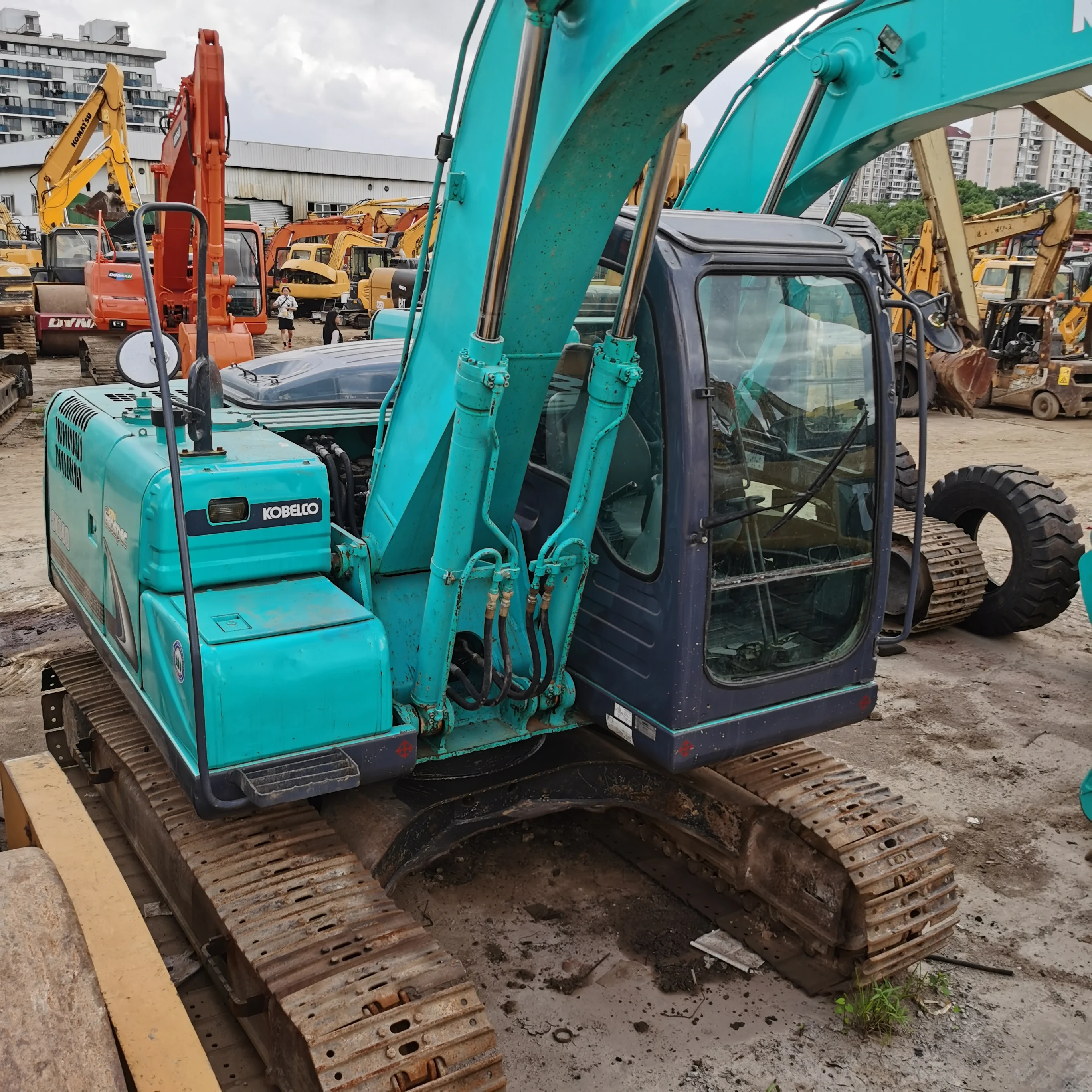 Used Original KOBELCO SK140 SK140-8 Crawler Excavator For Sale used diggerbexcavator Kobelco EC140 on sale
